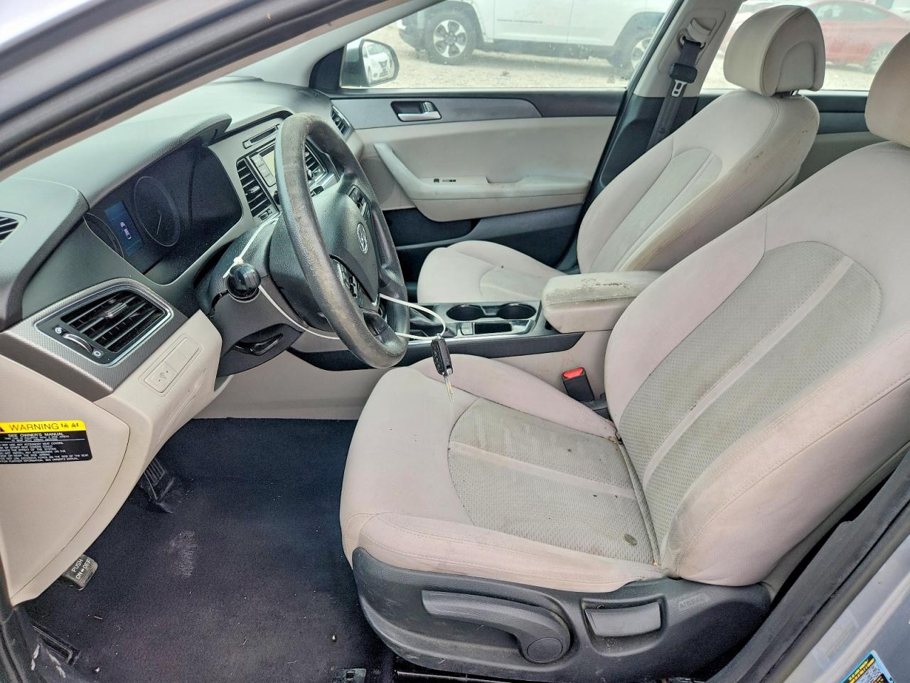 5NPE24AF1HH560943 · 2017 HYUNDAI SONATA · 7/12