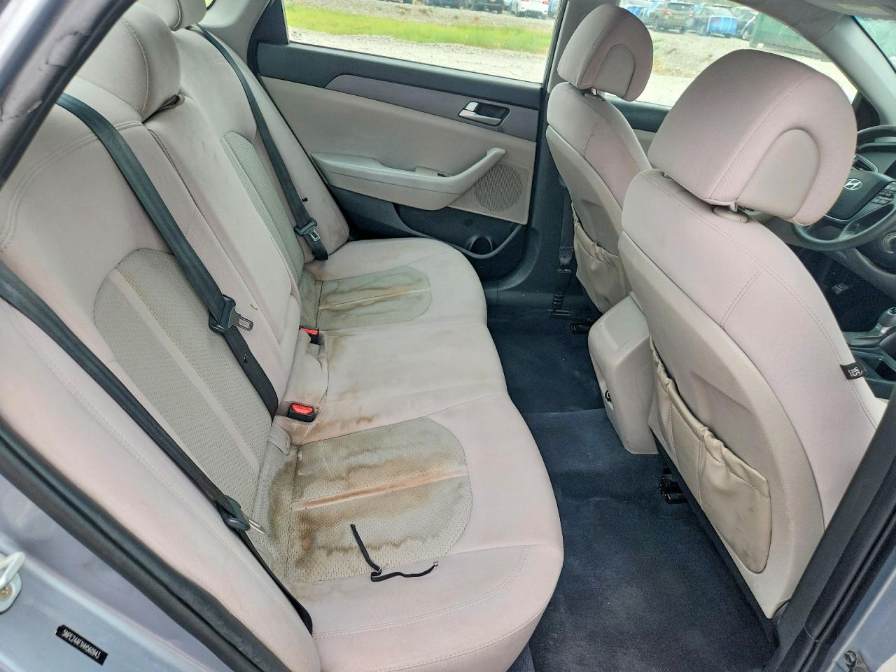 5NPE24AF1HH560943 · 2017 HYUNDAI SONATA · 10/12