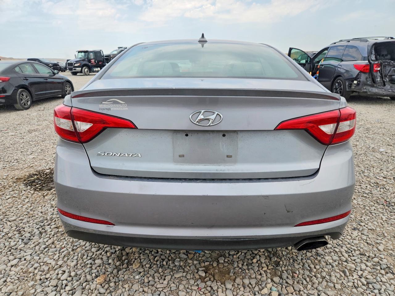 5NPE24AF1HH560943 · 2017 HYUNDAI SONATA · 6/12