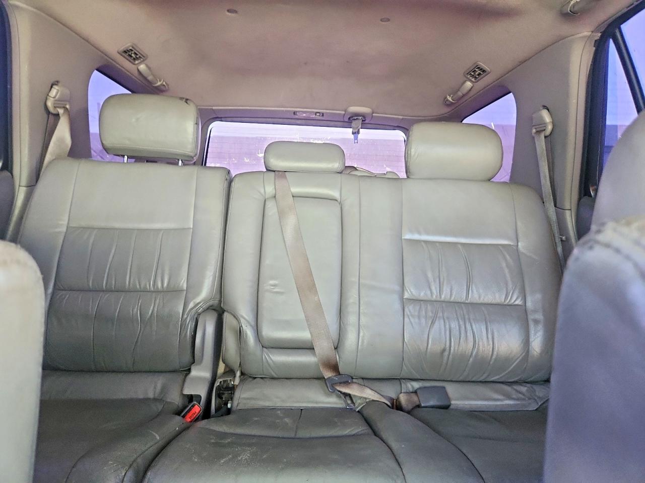 5TDZT34A71S044210 · 2001 TOYOTA SEQUOIA · 10/13