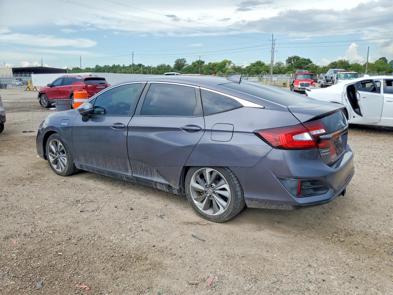 JHMZC5F37JC017499 · 2018 HONDA CLARITY · 2/12