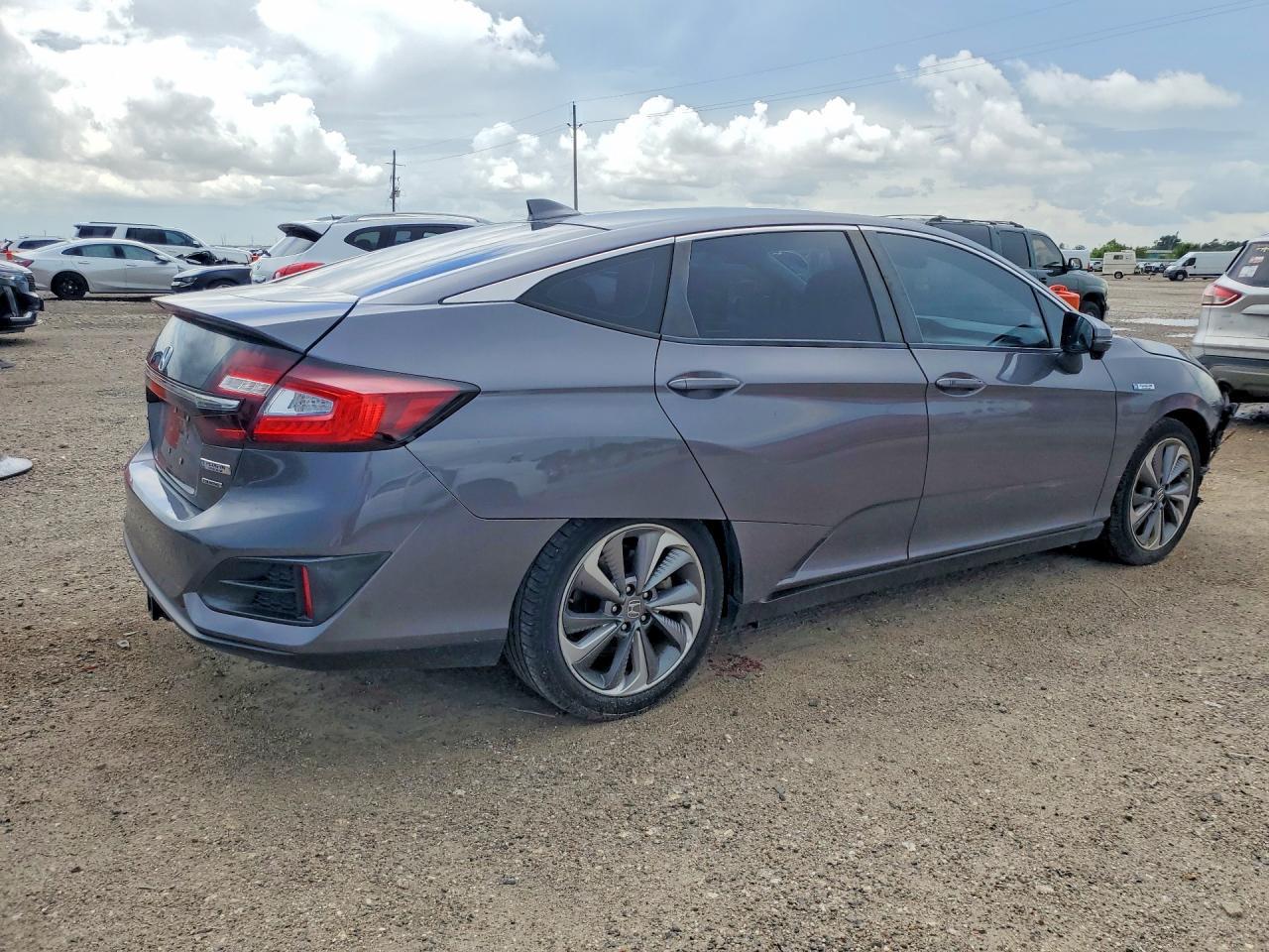 JHMZC5F37JC017499 · 2018 HONDA CLARITY · 3/12