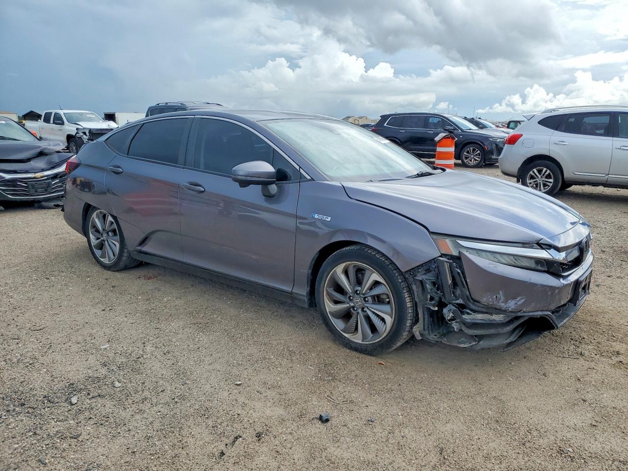 JHMZC5F37JC017499 · 2018 HONDA CLARITY · 4/12