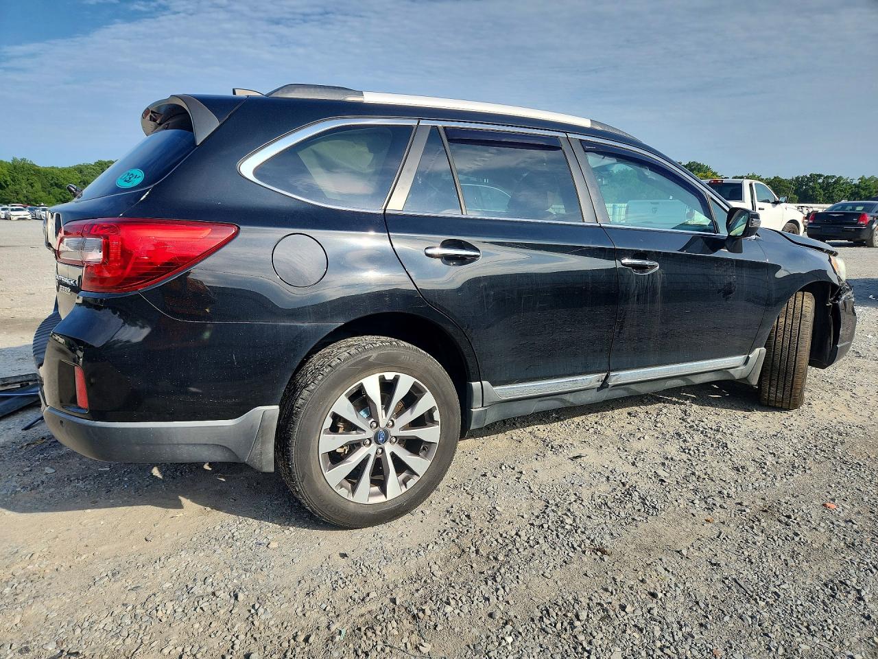 4S4BSATC9H3421106 · 2017 SUBARU OUTBACK · 3/13