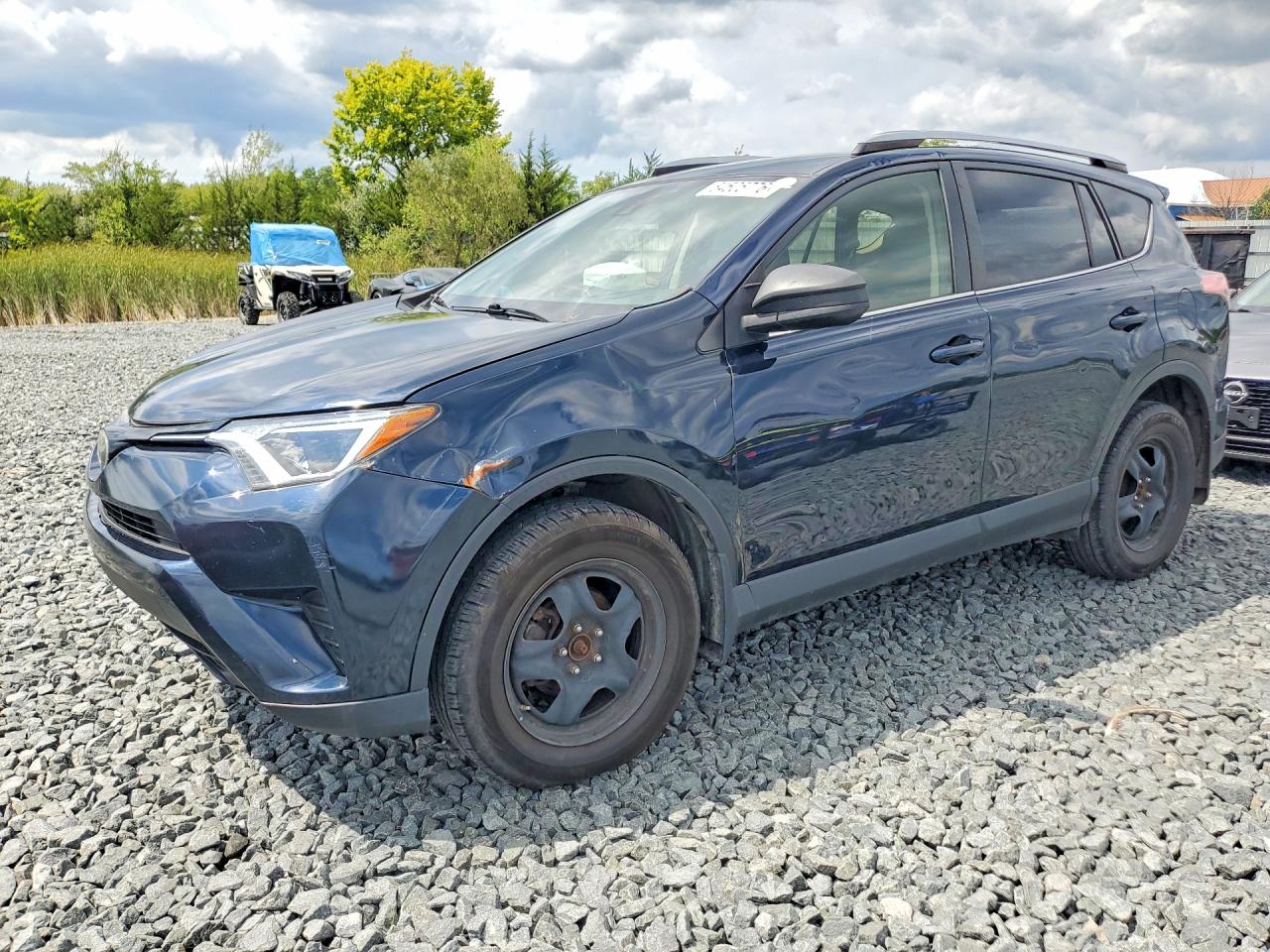 JTMBFREV2JJ747207 · 2018 TOYOTA RAV4