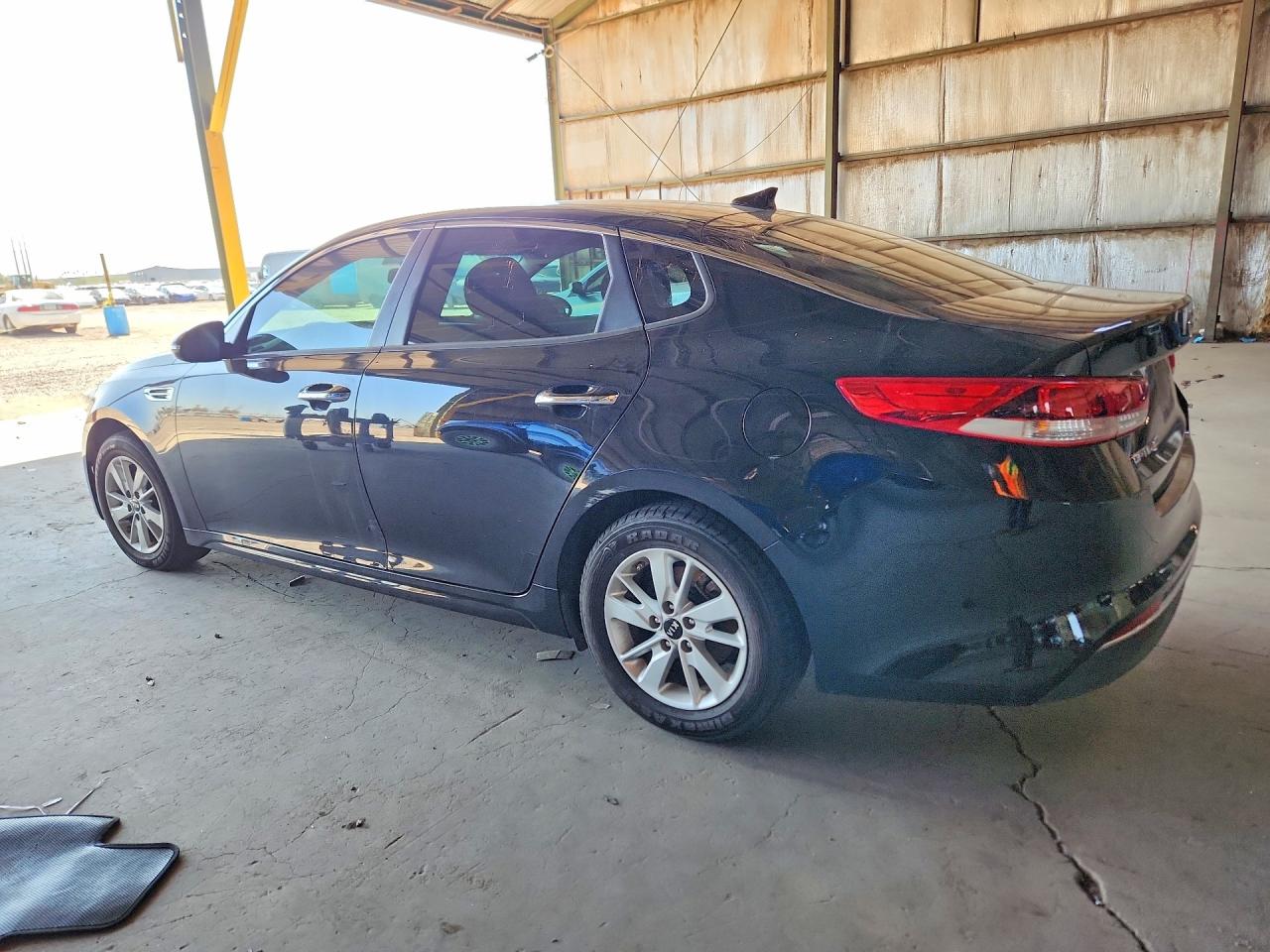 5XXGT4L31GG097821 · 2016 KIA OPTIMA · 2/12