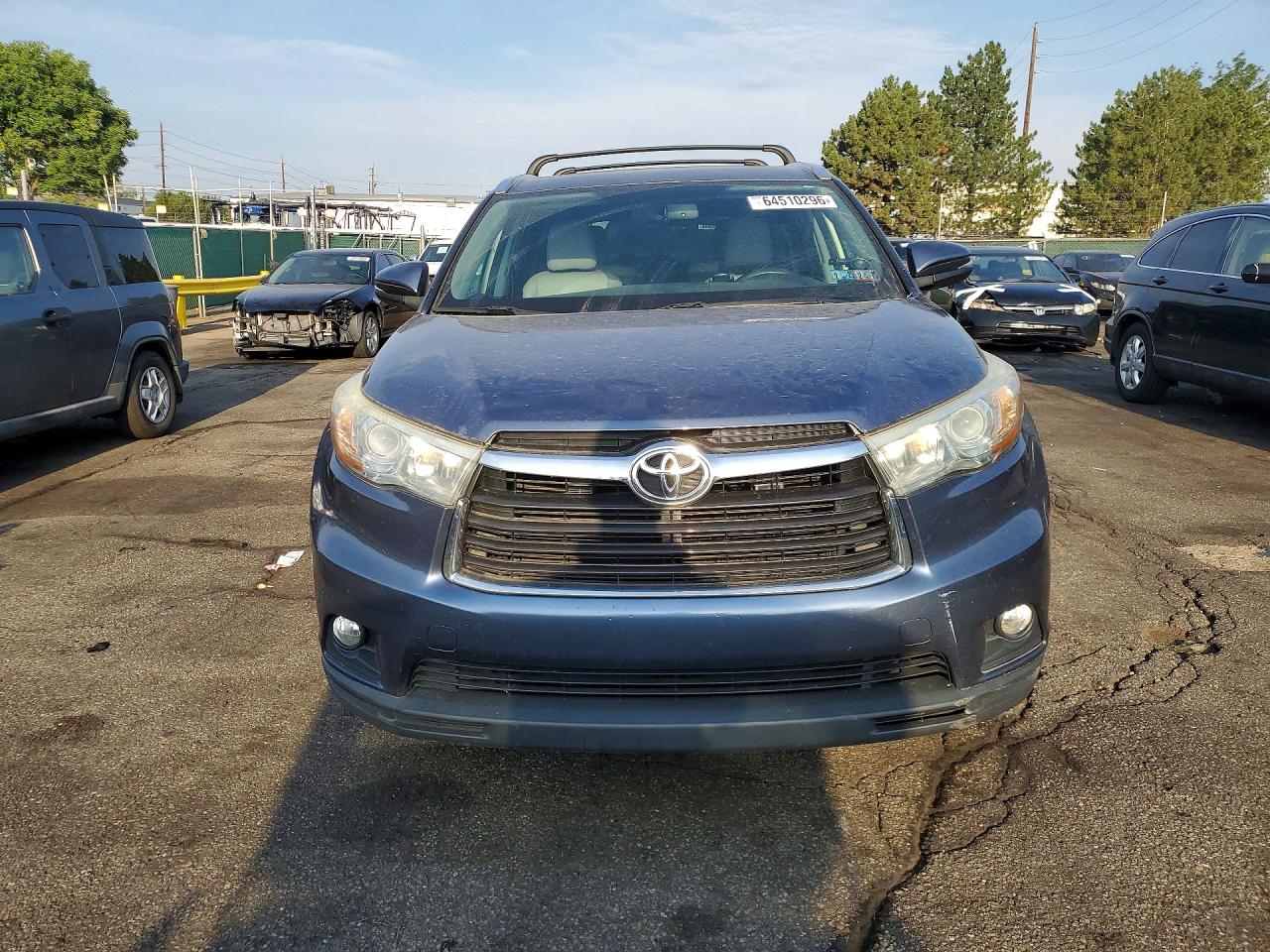5TDJKRFH3FS170259 · 2015 TOYOTA HIGHLANDER · 5/12