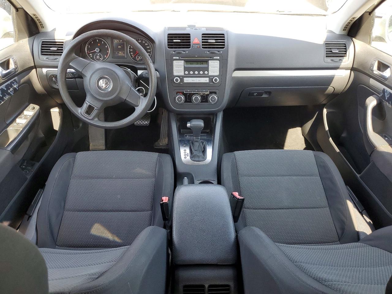 3VWJZ7AJ3AM079590 · 2010 VOLKSWAGEN JETTA · 8/12