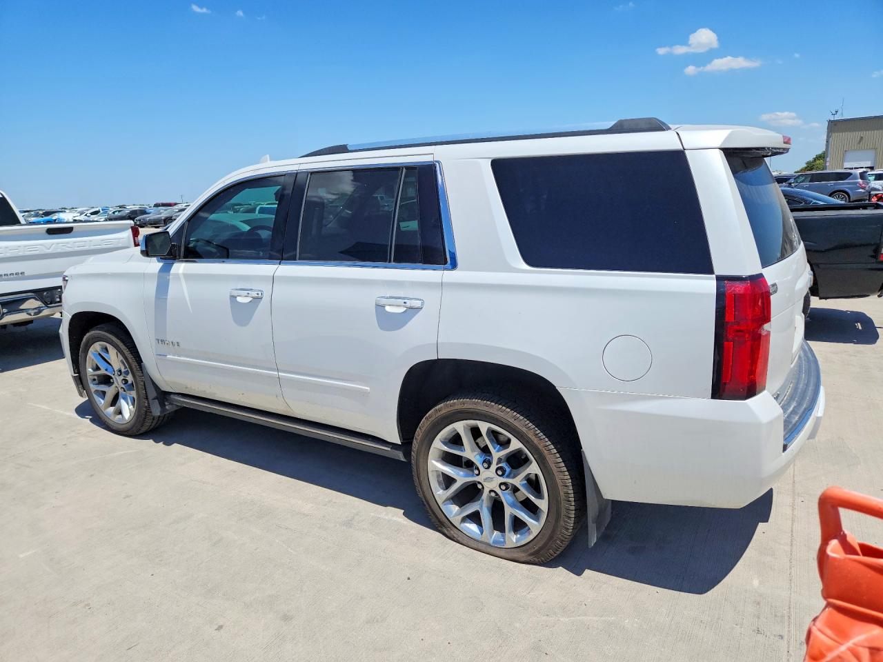 1GNSCCKC5KR109701 · 2019 CHEVROLET TAHOE · 2/13
