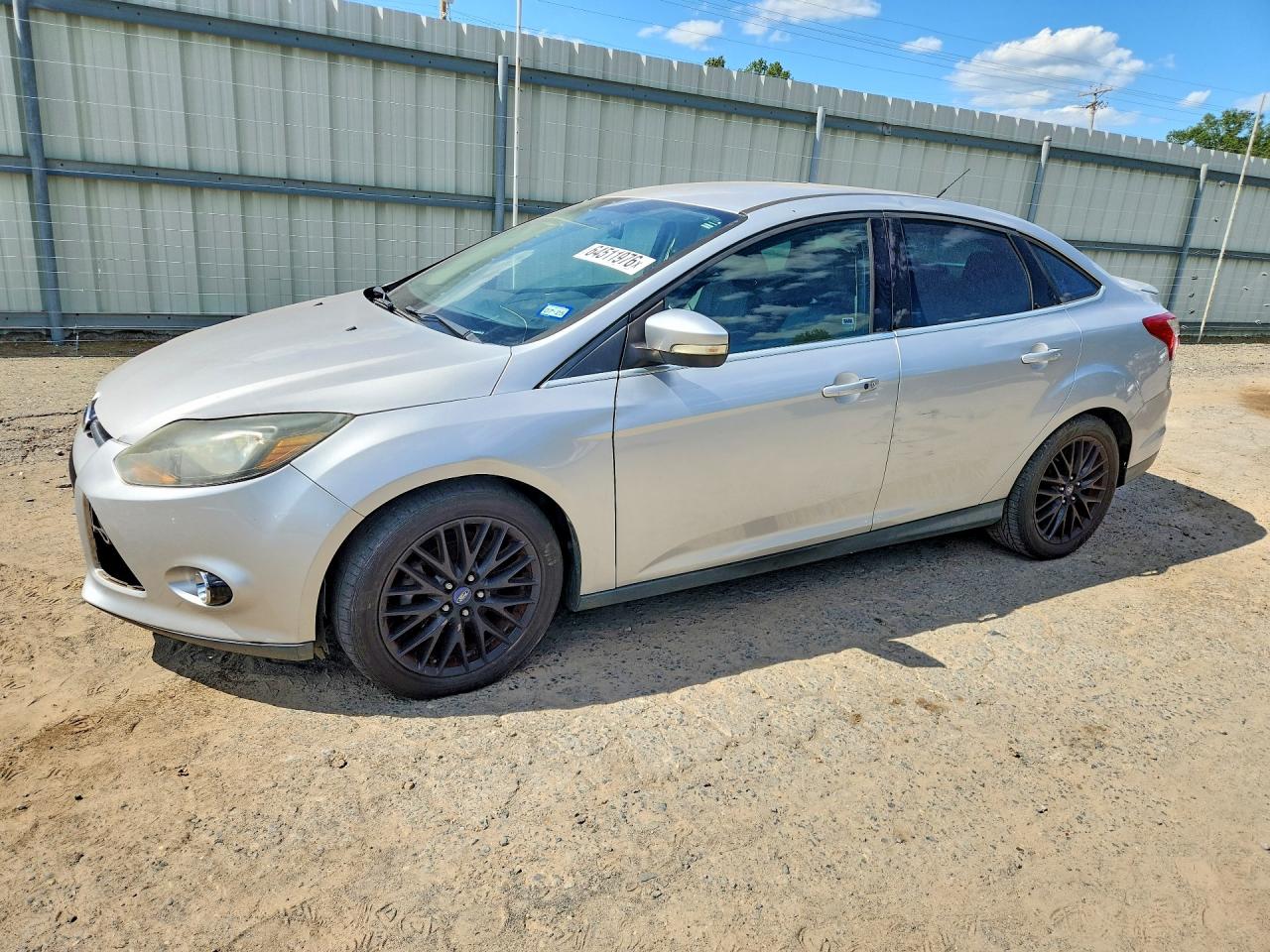 1FADP3J20DL301375 · 2013 FORD FOCUS