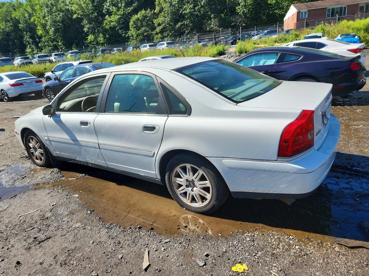 YV1TH592051411711 · 2005 VOLVO S80 · 2/12