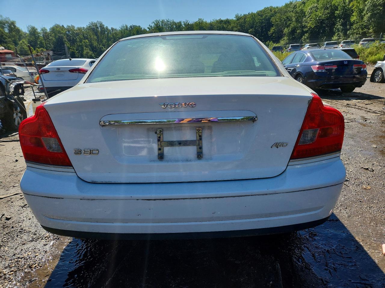 YV1TH592051411711 · 2005 VOLVO S80 · 6/12