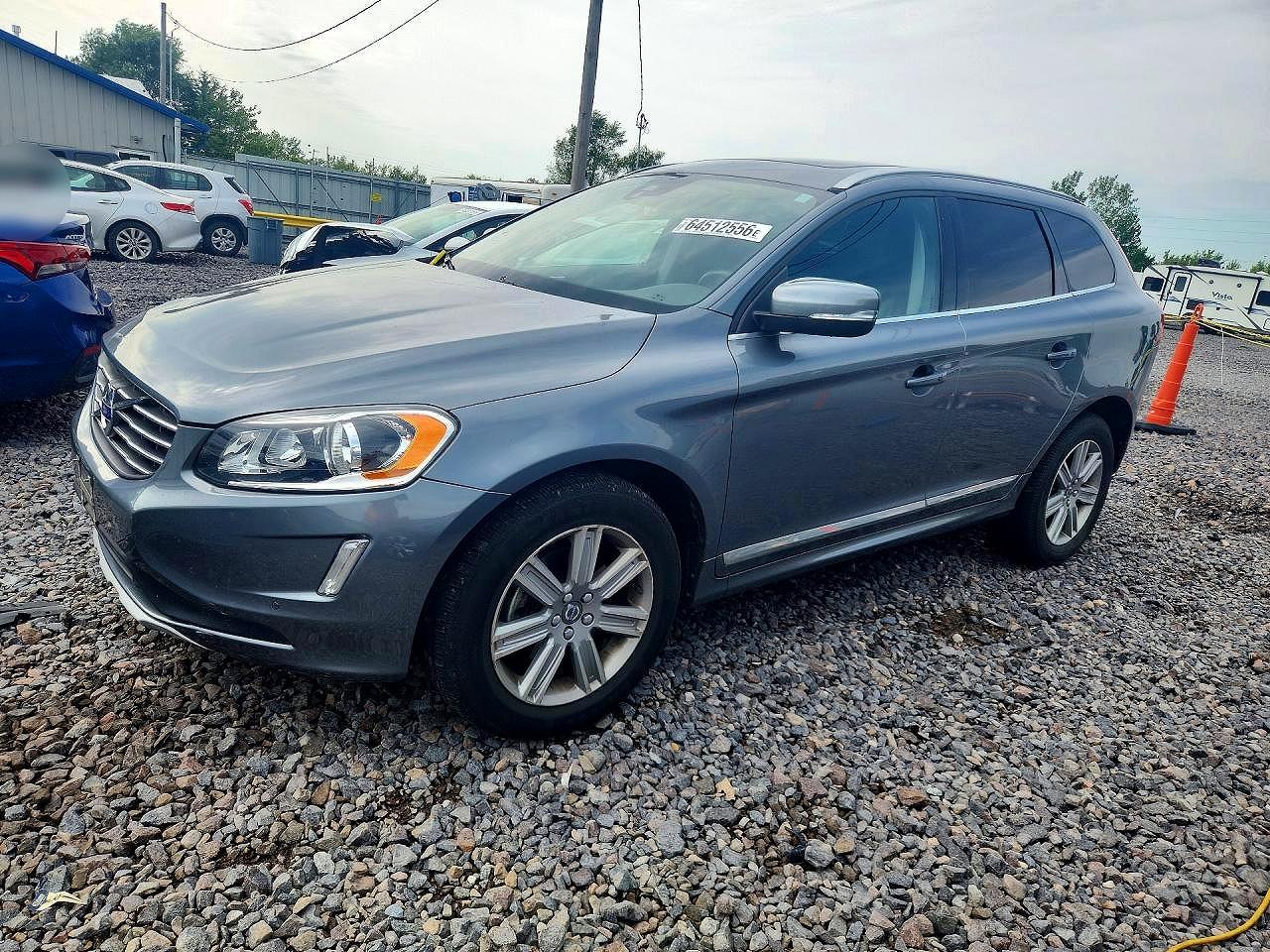 YV4902RK6G2818755 · 2016 VOLVO XC60
