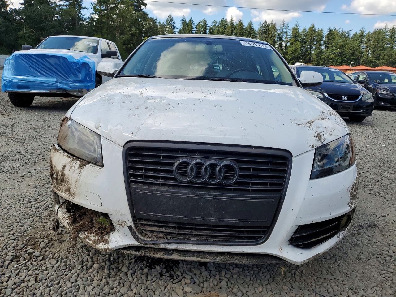 WAUKJAFM7BA026885 · 2011 AUDI A3 · 5/14