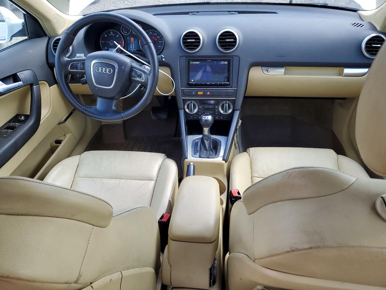 WAUKJAFM7BA026885 · 2011 AUDI A3 · 8/14