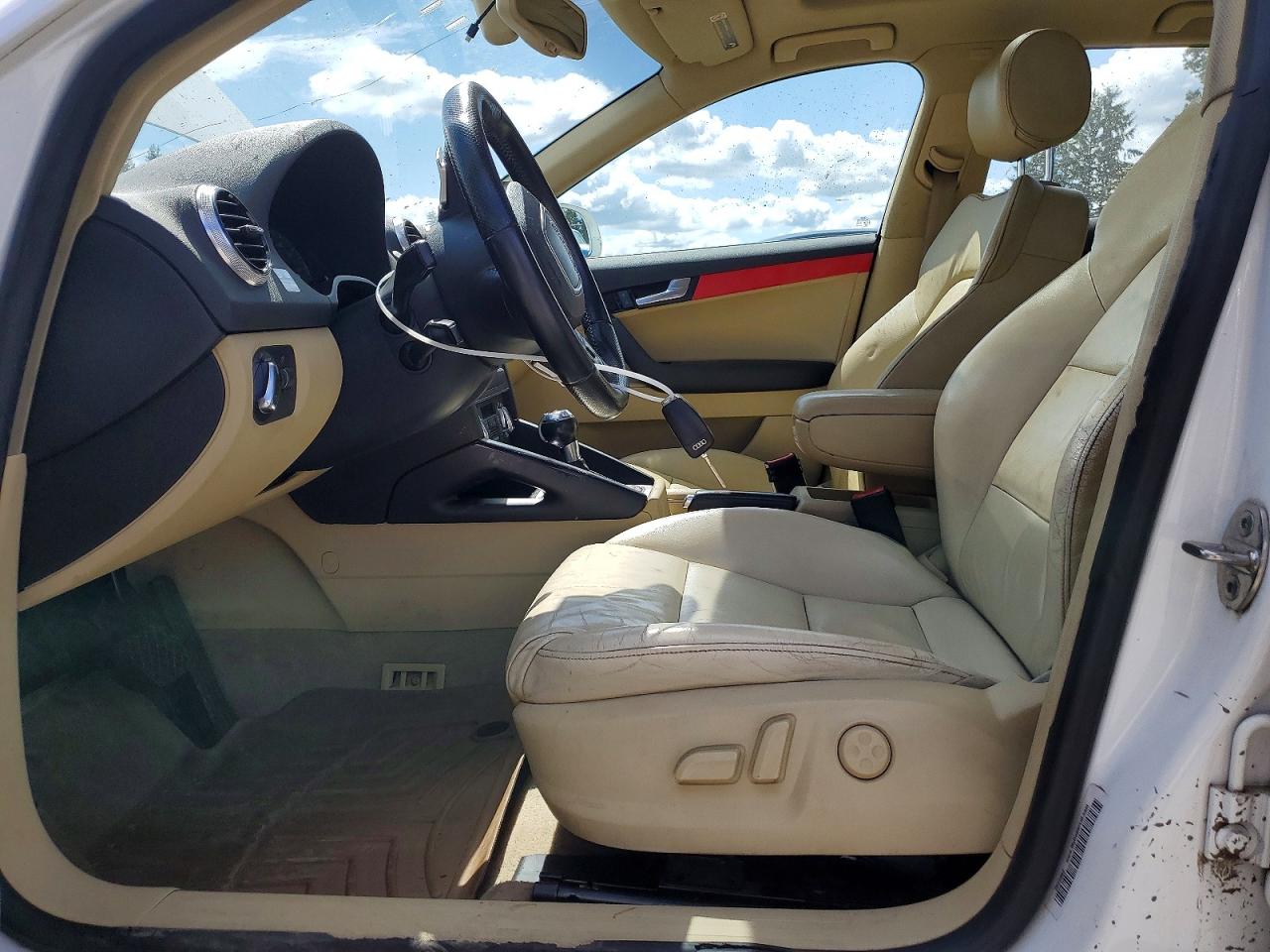 WAUKJAFM7BA026885 · 2011 AUDI A3 · 7/14