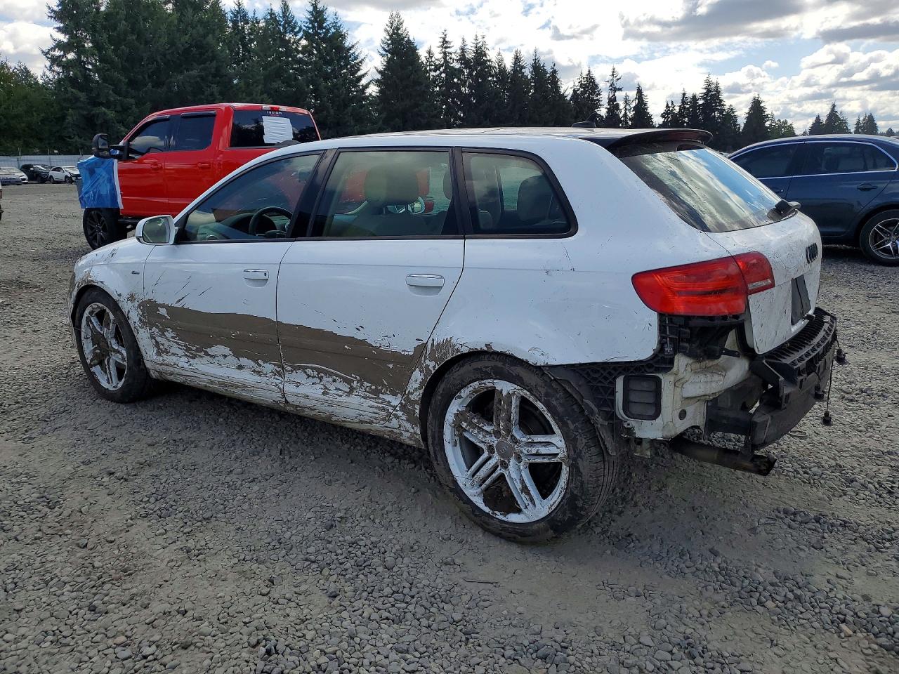 WAUKJAFM7BA026885 · 2011 AUDI A3 · 2/14