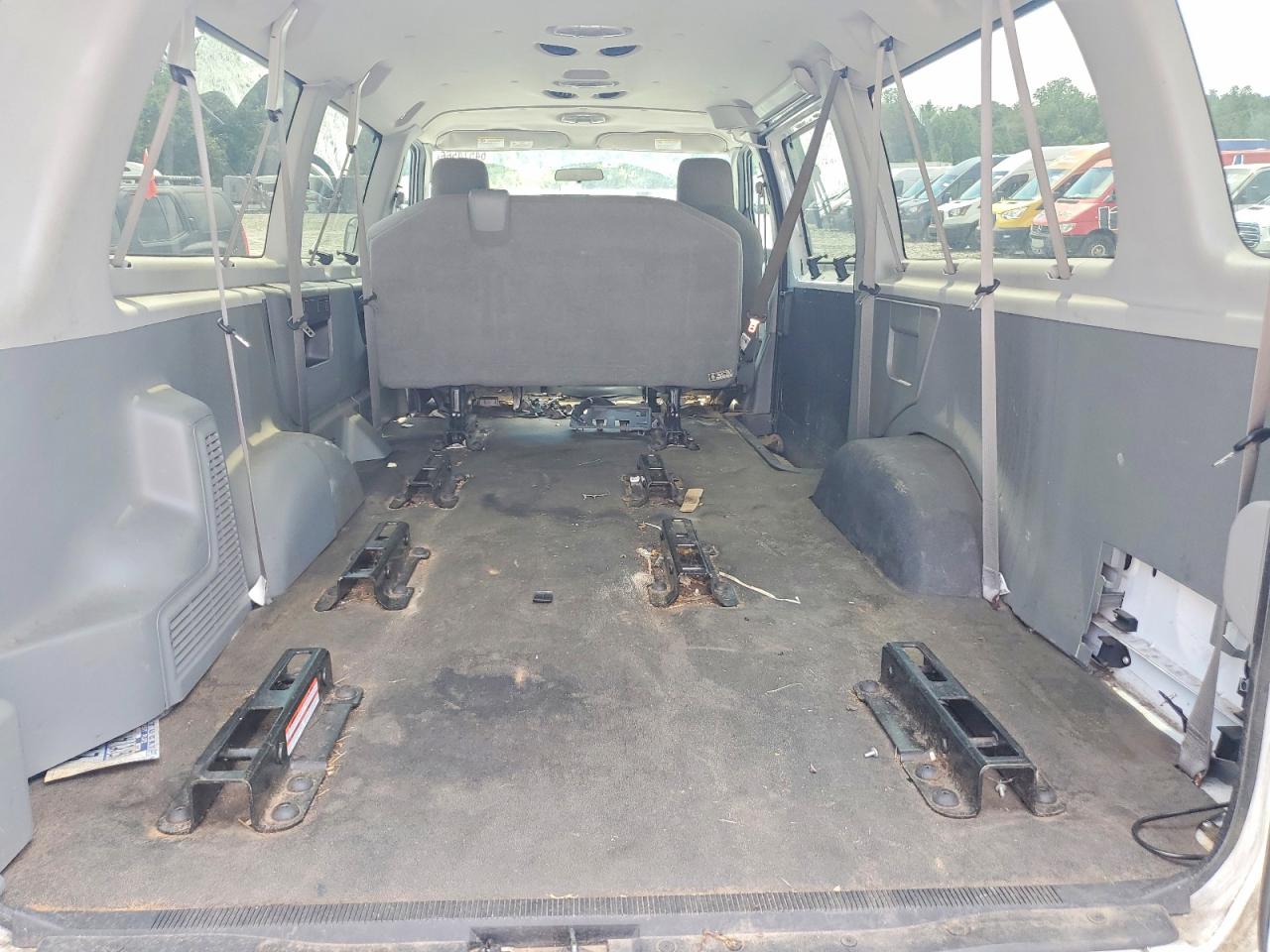 1FBSS3BL3EDA04026 · 2014 FORD ECONOLINE · 10/13