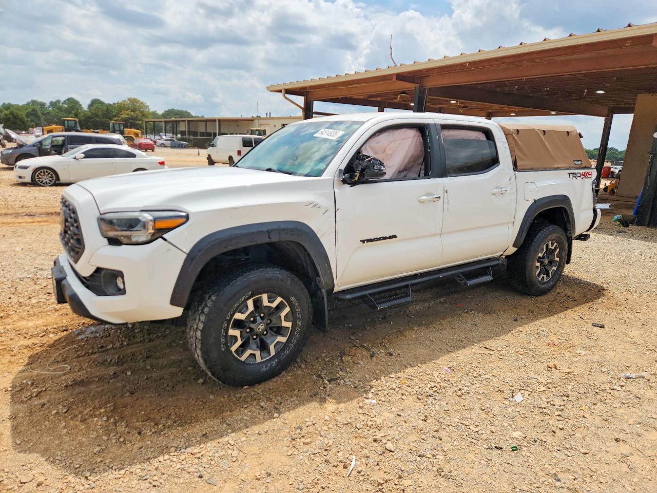 5TFCZ5AN2LX224411 · 2020 TOYOTA TACOMA