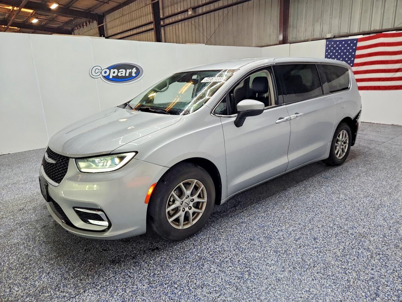 2C4RC1BG0PR567002 · 2023 CHRYSLER PACIFICA