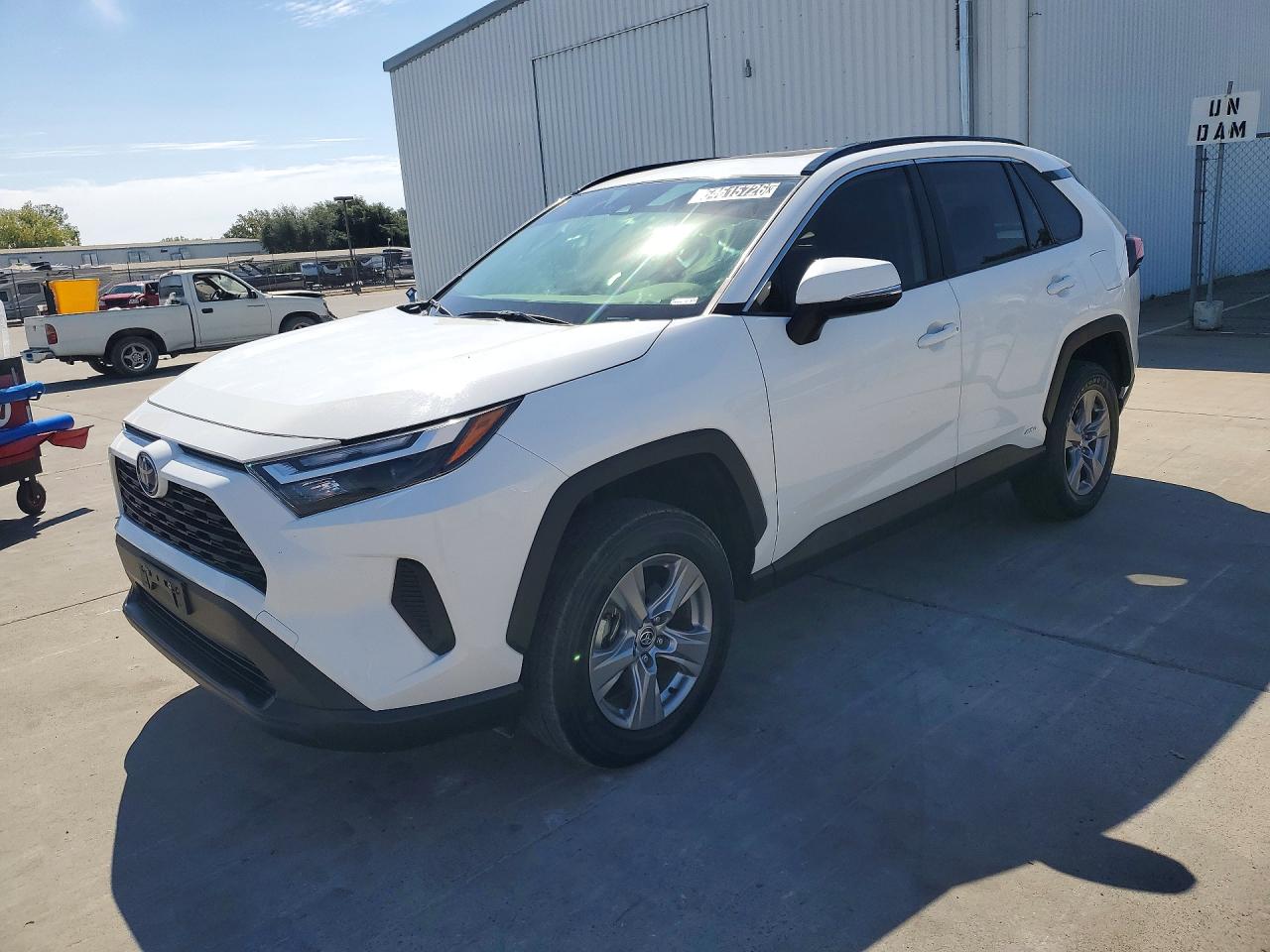 JTMRWRFV8PD194941 · 2023 TOYOTA RAV4 HYBRID