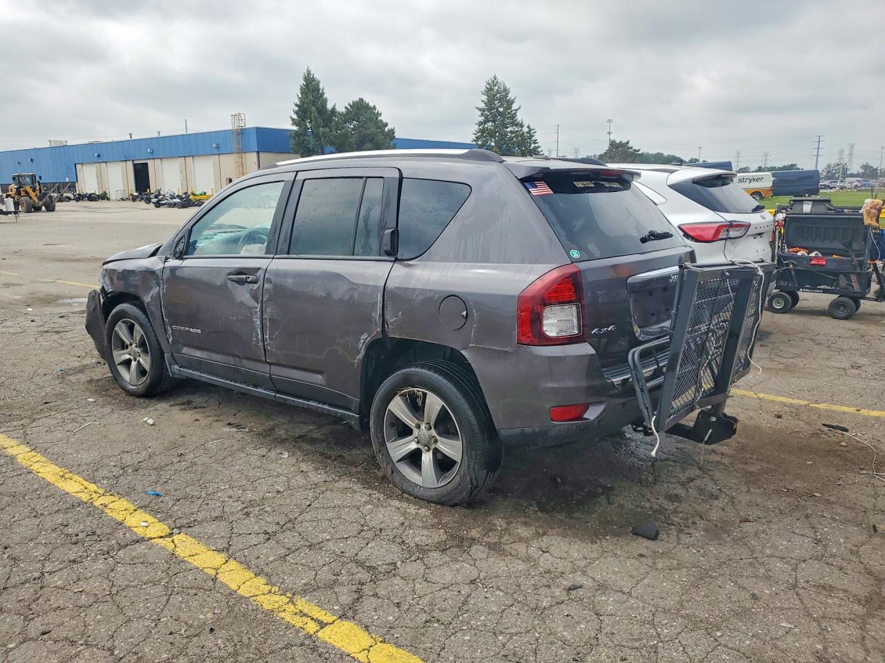 1C4NJDEB2HD178257 · 2017 JEEP COMPASS · 2/13