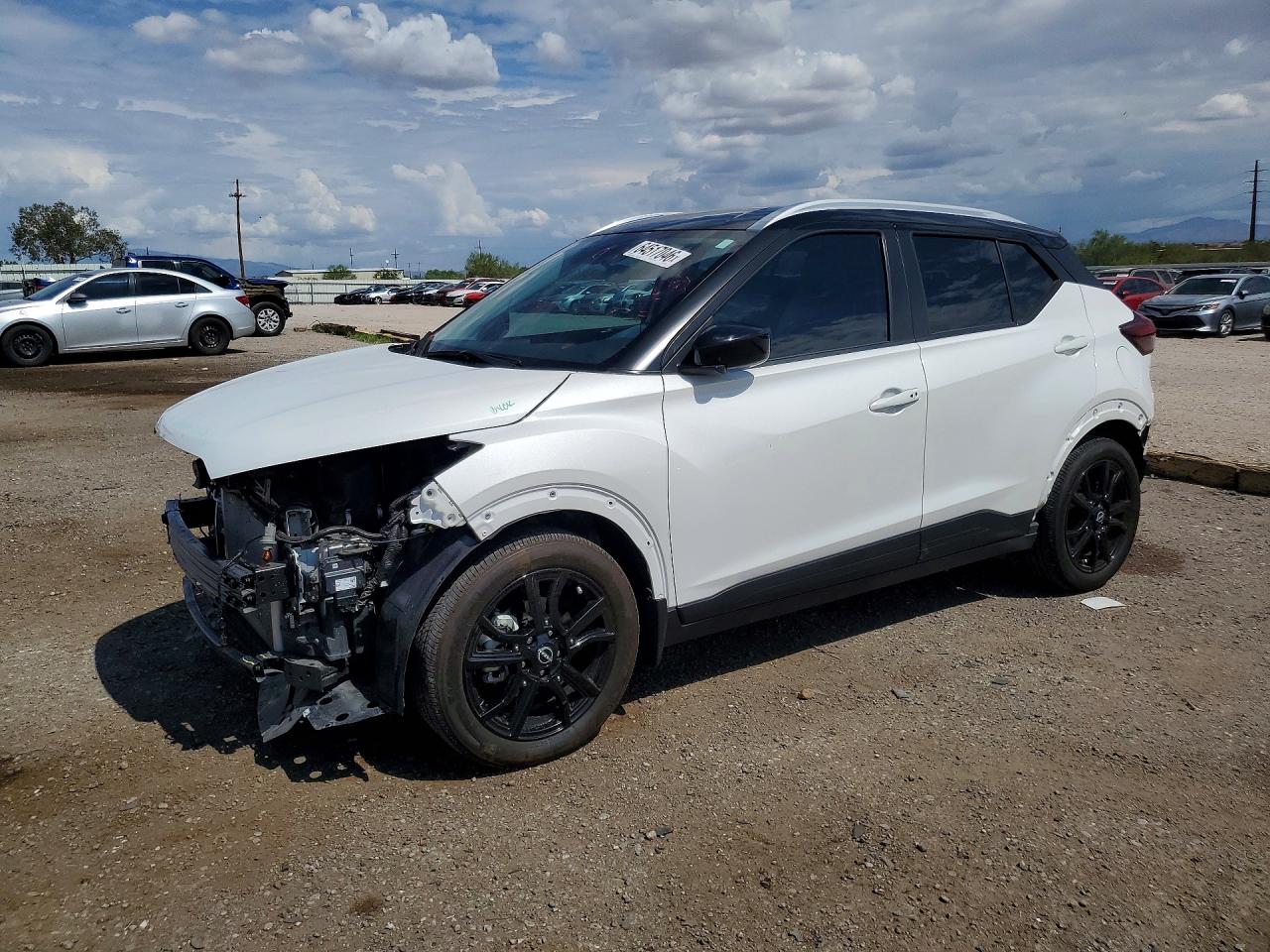 3N1CP5CV9PL572813 · 2023 NISSAN KICKS