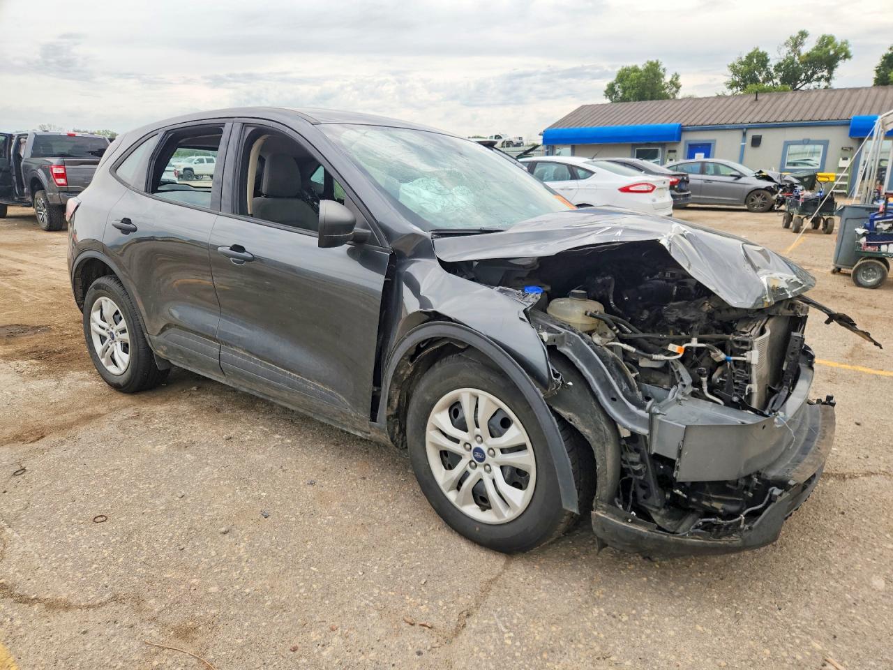 1FMCU0F60LUA33246 · 2020 FORD ESCAPE · 4/13