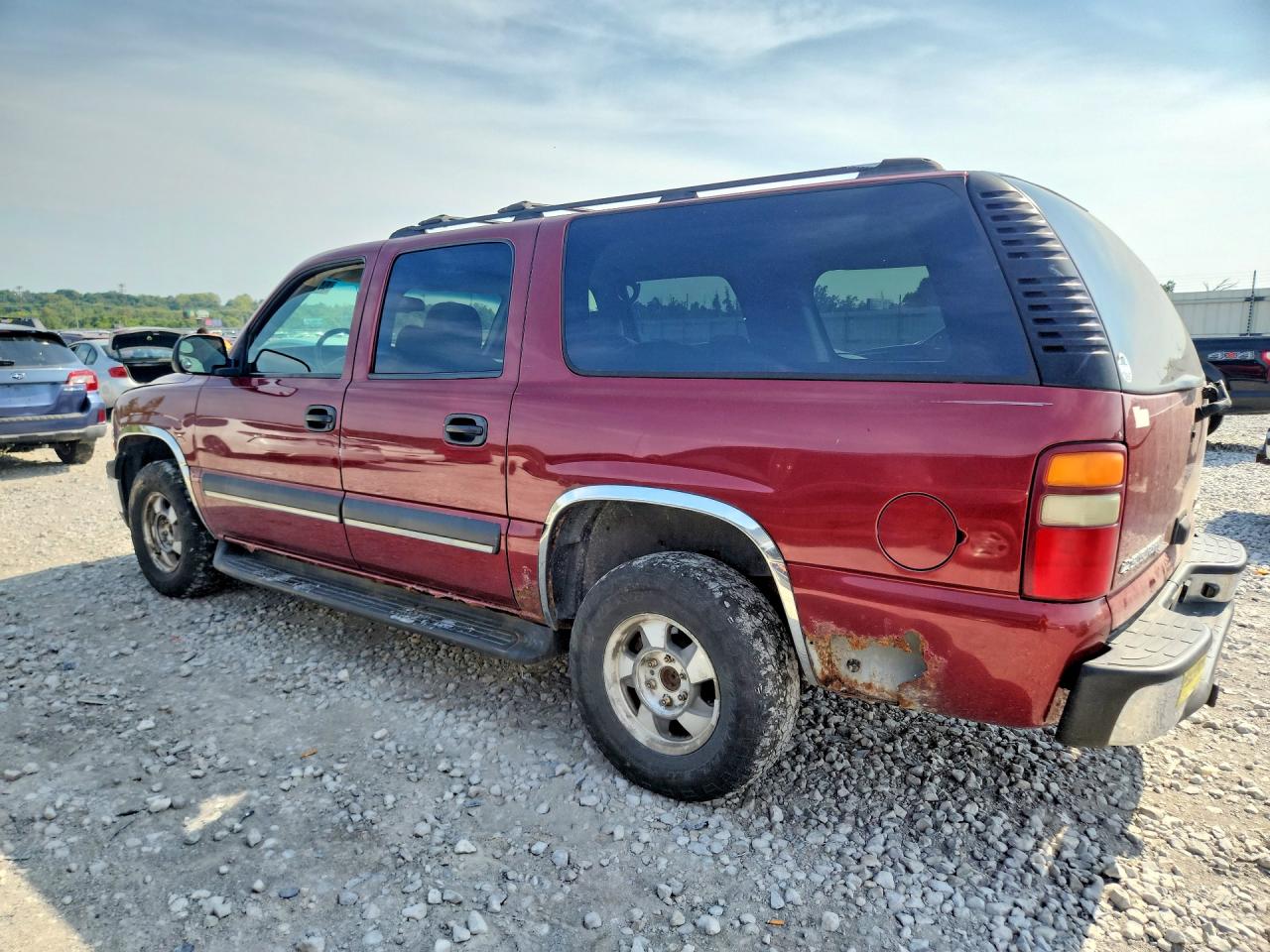 1GNFK16Z43J253585 · 2003 CHEVROLET SUBURBAN · 2/13