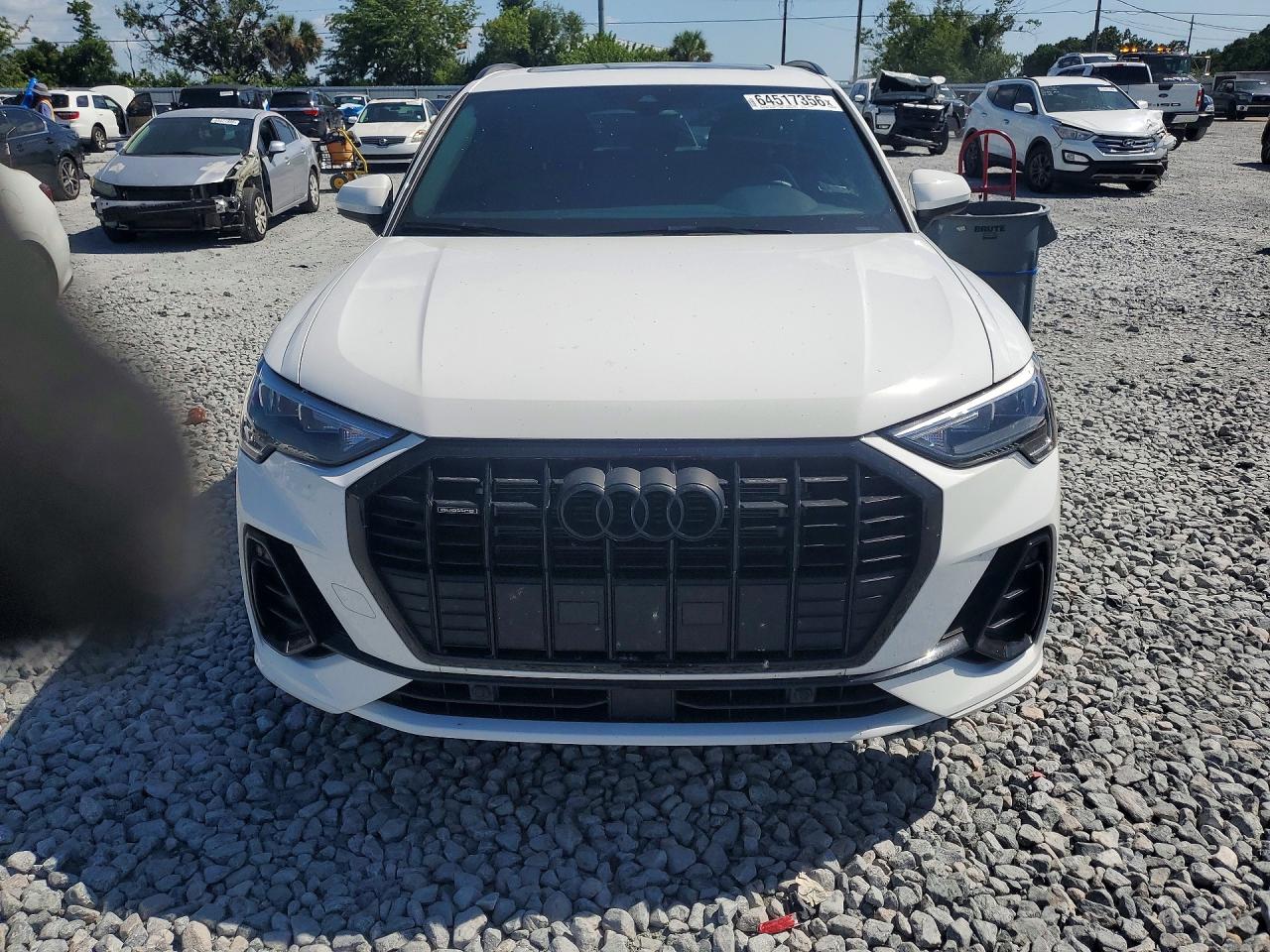 WA1DECF34N1119431 · 2022 AUDI Q3 · 5/14