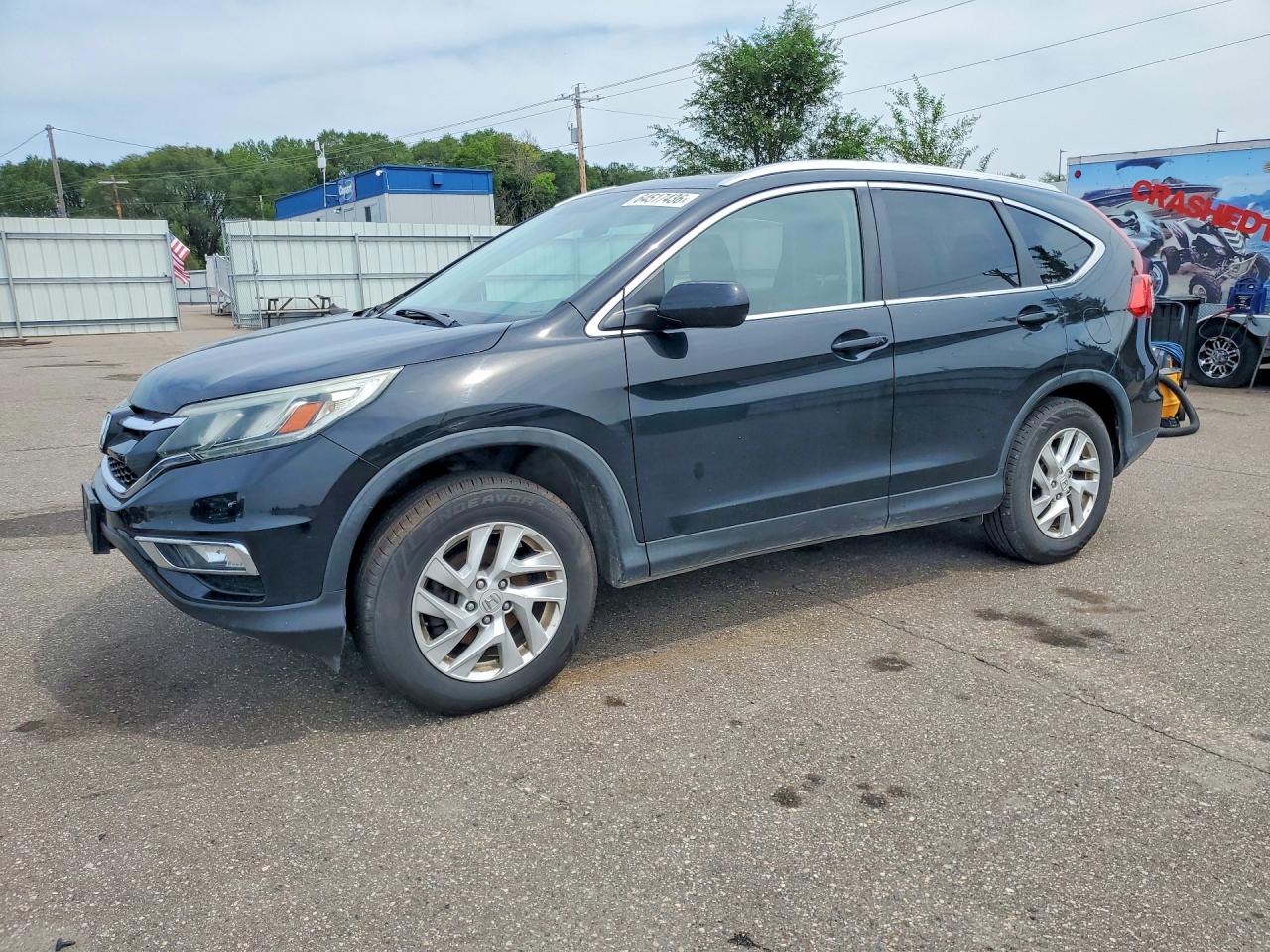 5J6RM4H75FL078182 · 2015 HONDA CR-V