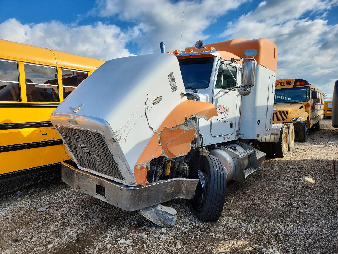 1XPGDU9X13N803481 · 2003 PETERBILT 385
