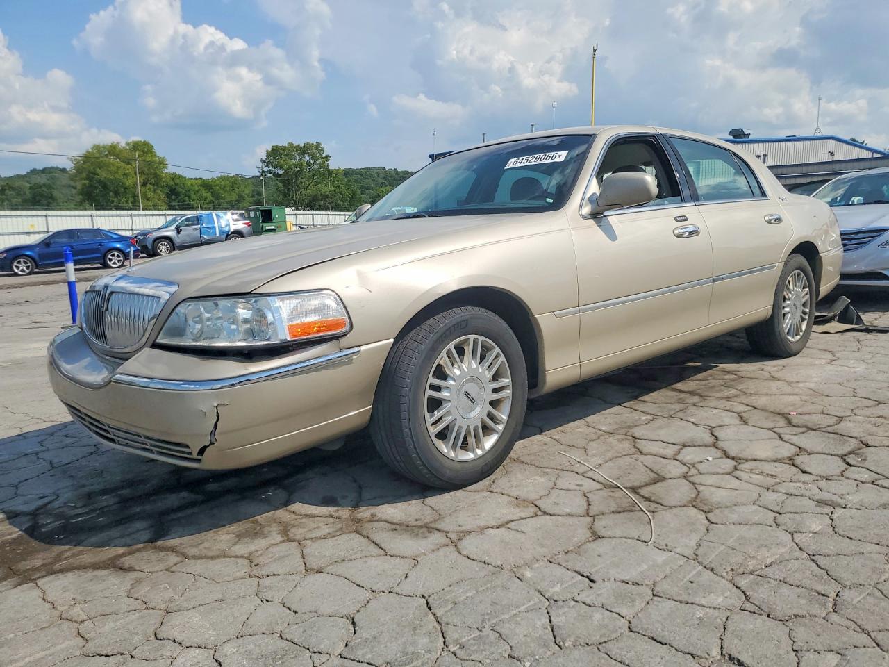 2LNHM82V28X659964 · 2008 LINCOLN TOWN CAR