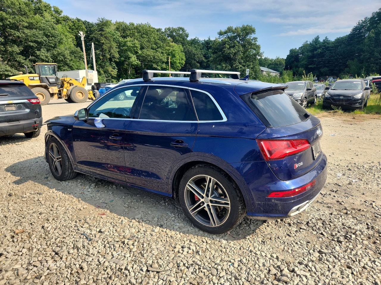 WA1A4AFY0J2219715 · 2018 AUDI SQ5 · 2/12
