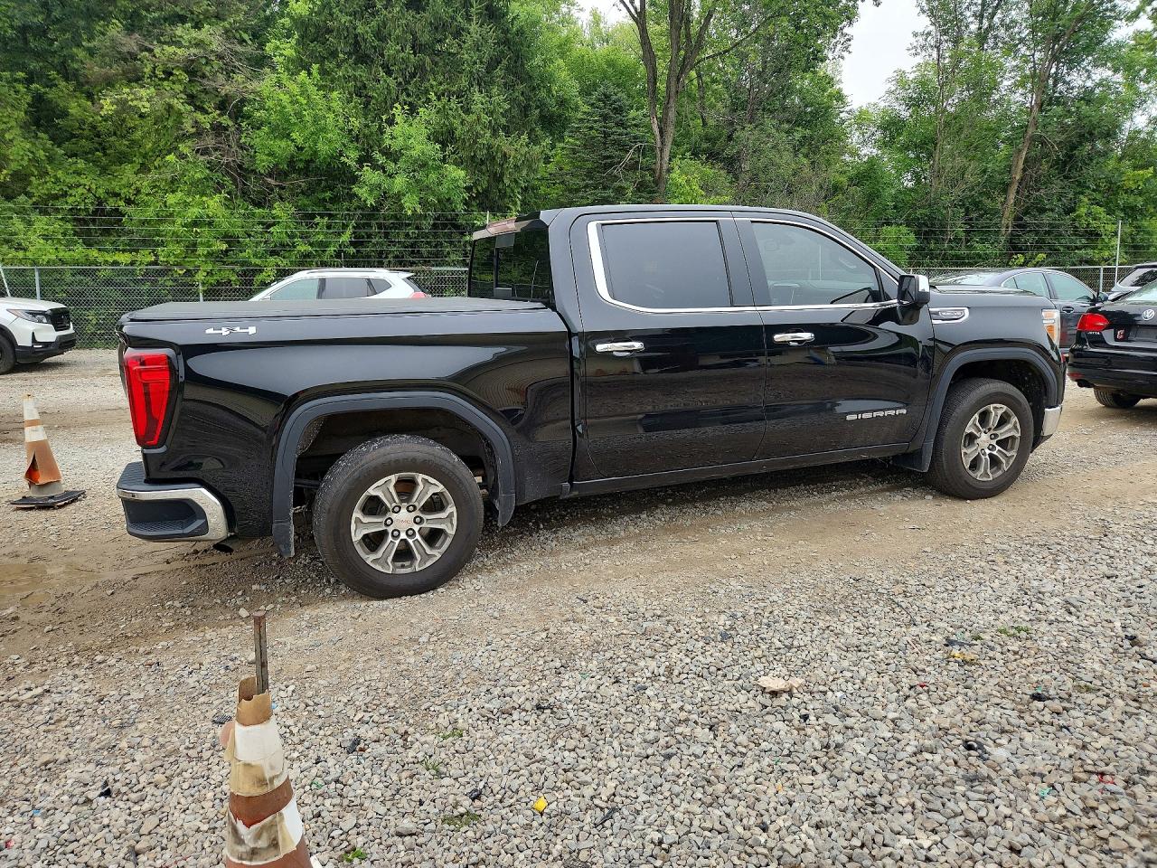 3GTU9DED6KG221028 · 2019 GMC SIERRA · 3/12