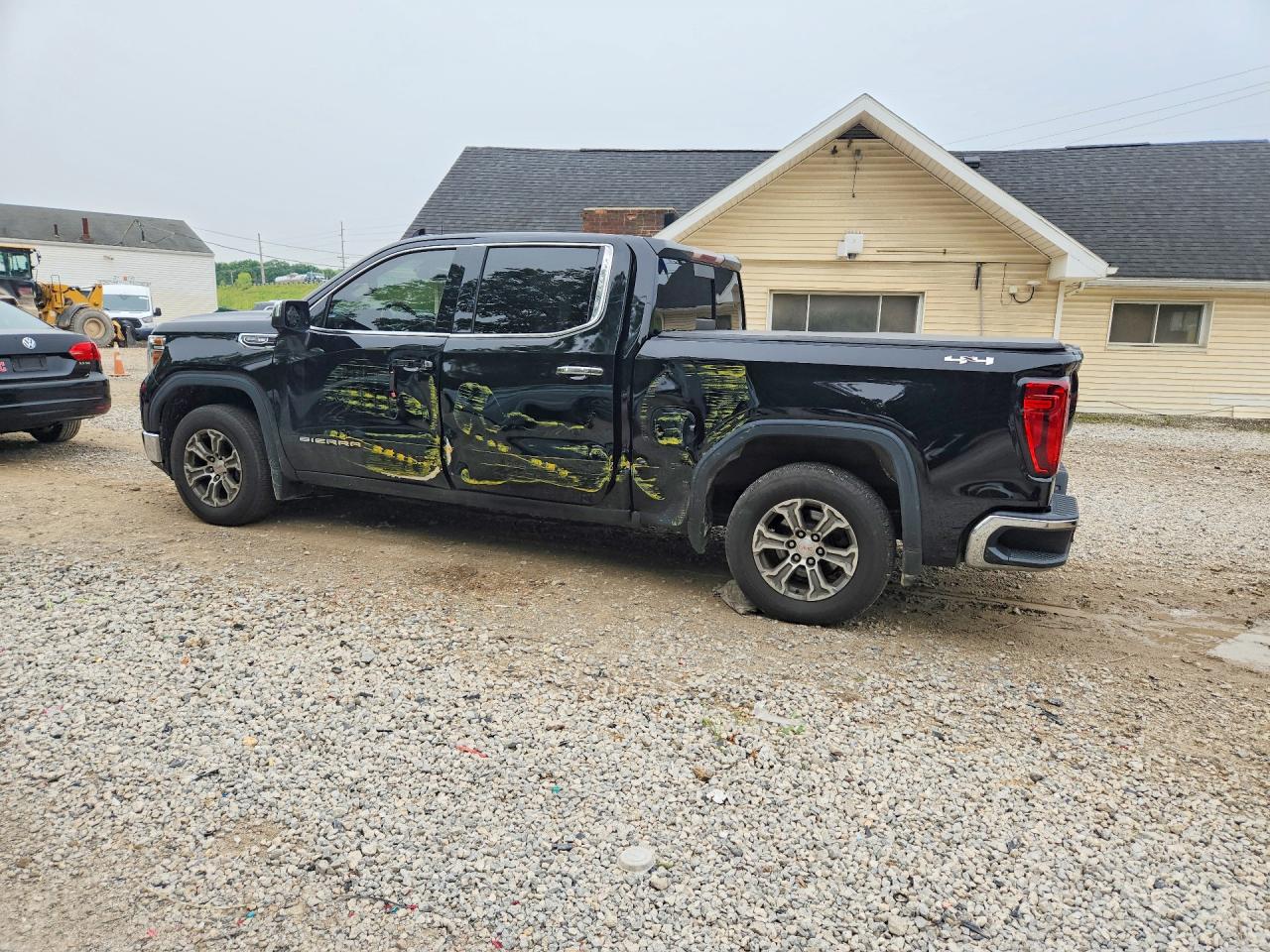 3GTU9DED6KG221028 · 2019 GMC SIERRA · 2/12