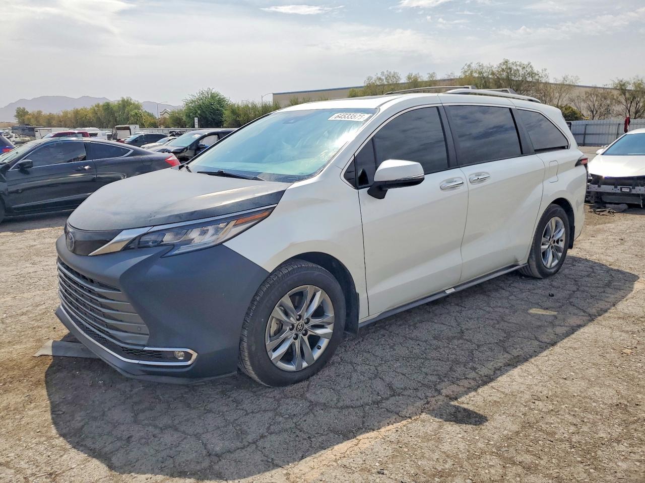 5TDZRKECXNS123773 · 2022 TOYOTA SIENNA