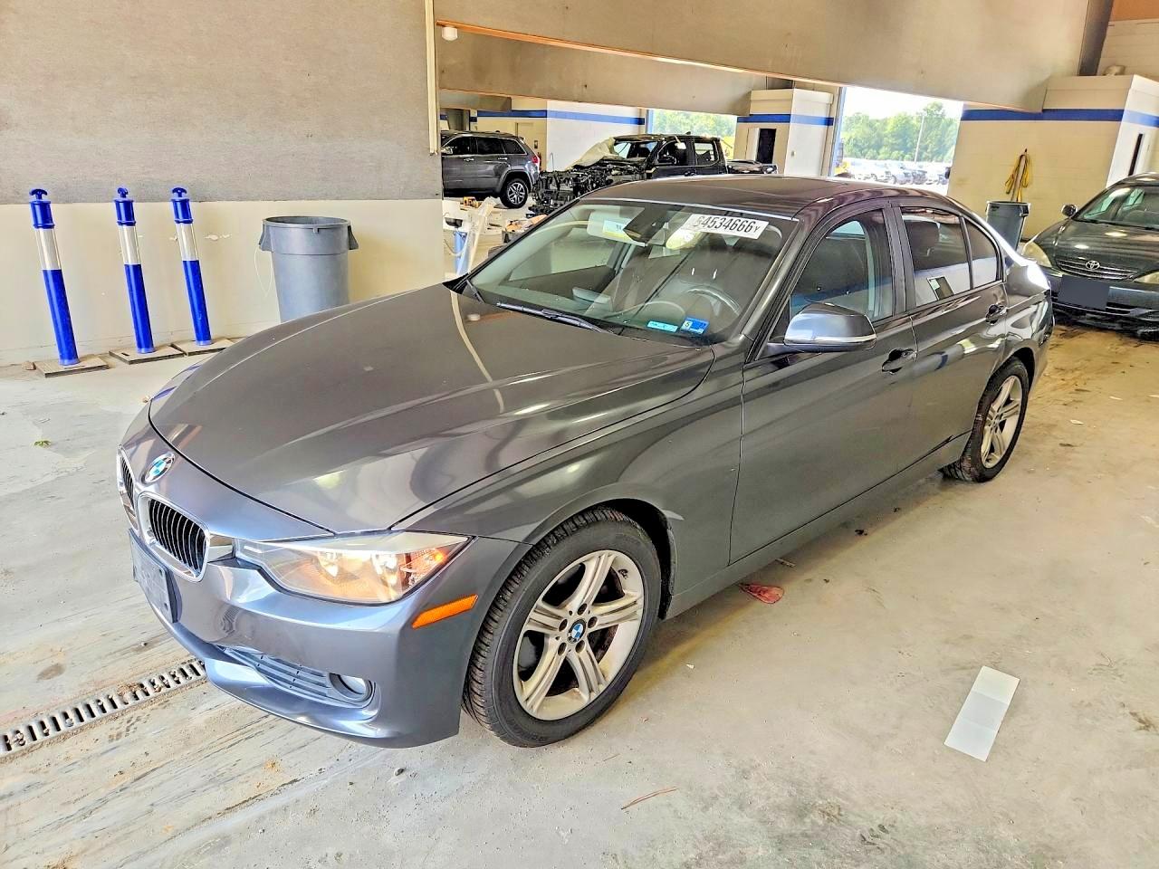 2014 BMW 320