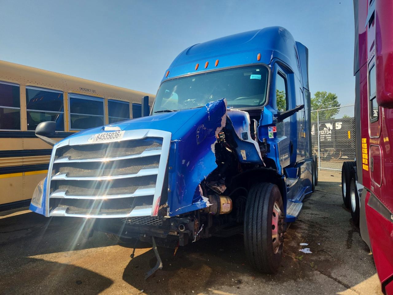 3AKJHHDR6KSKJ1173 · 2019 FREIGHTLINER CASCADIA 126