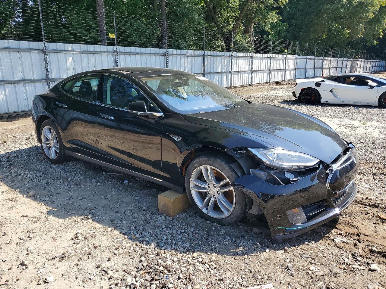 5YJSA1E13FF113013 · 2015 TESLA MODEL S · 4/12
