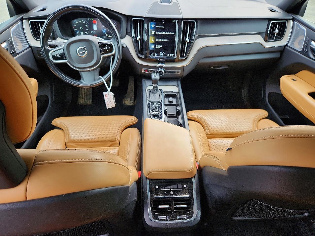 YV4A22RL3J1009839 · 2018 VOLVO XC60 · 8/13