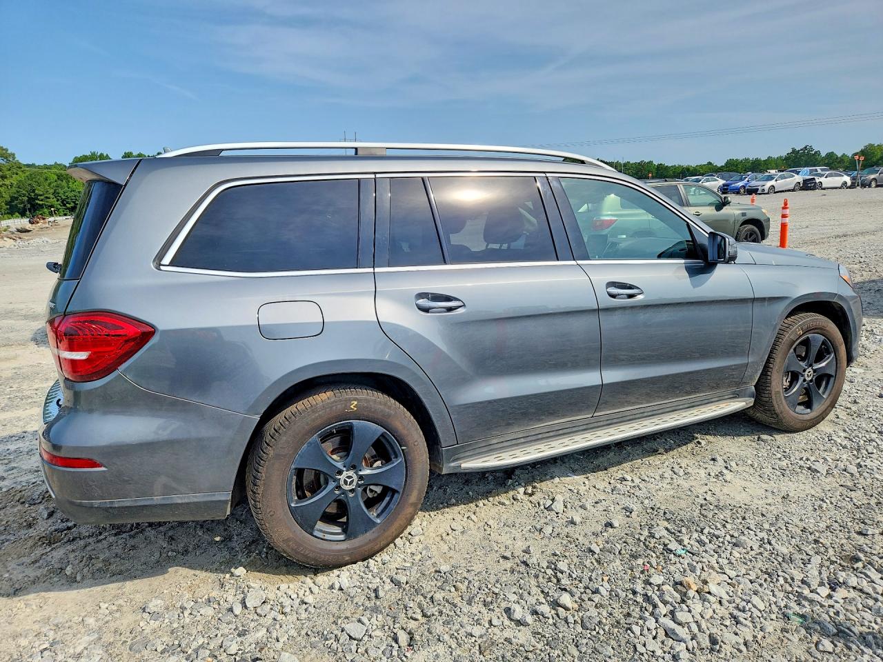 4JGDF6EE1HA970738 · 2017 MERCEDES-BENZ GLS · 3/14