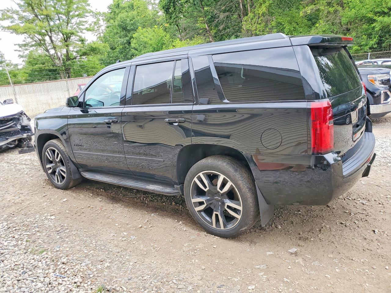1GNSKCKJ4JR328049 · 2018 CHEVROLET TAHOE · 2/14