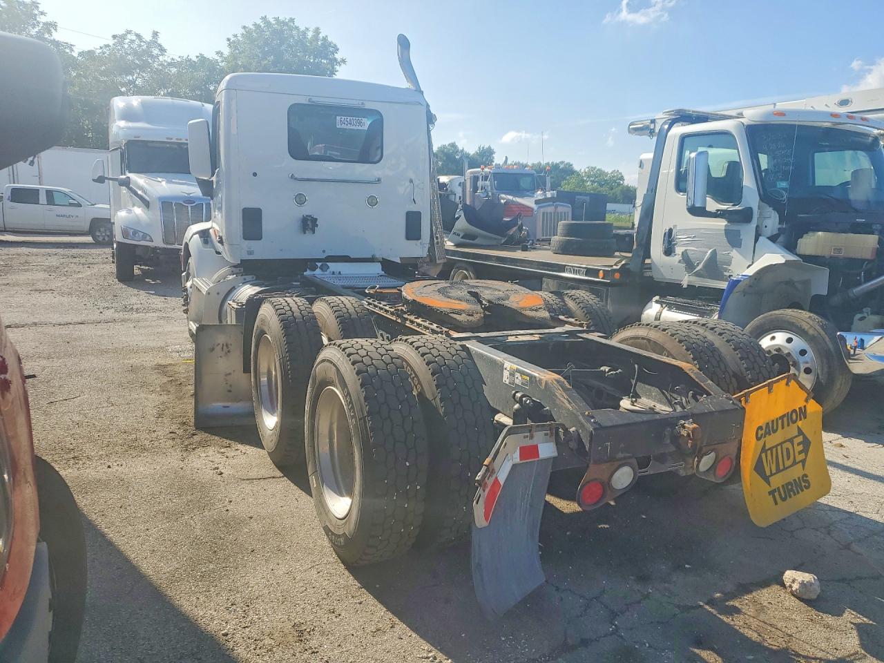 1XPBDP9XXJD432433 · 2018 PETERBILT 579 · 2/13