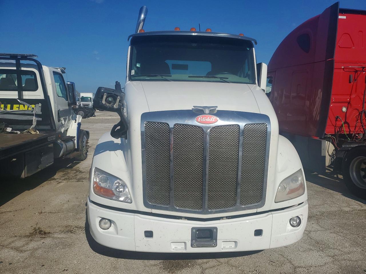 1XPBDP9XXJD432433 · 2018 PETERBILT 579 · 5/13