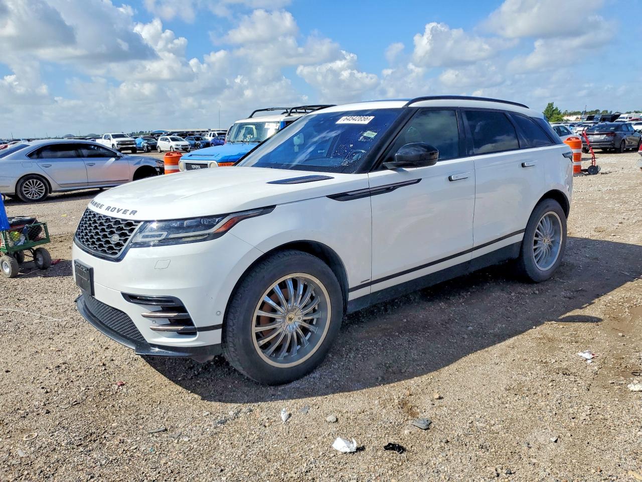 SALYL2RN5JA771191 · 2018 LAND ROVER RANGE ROVER VELAR