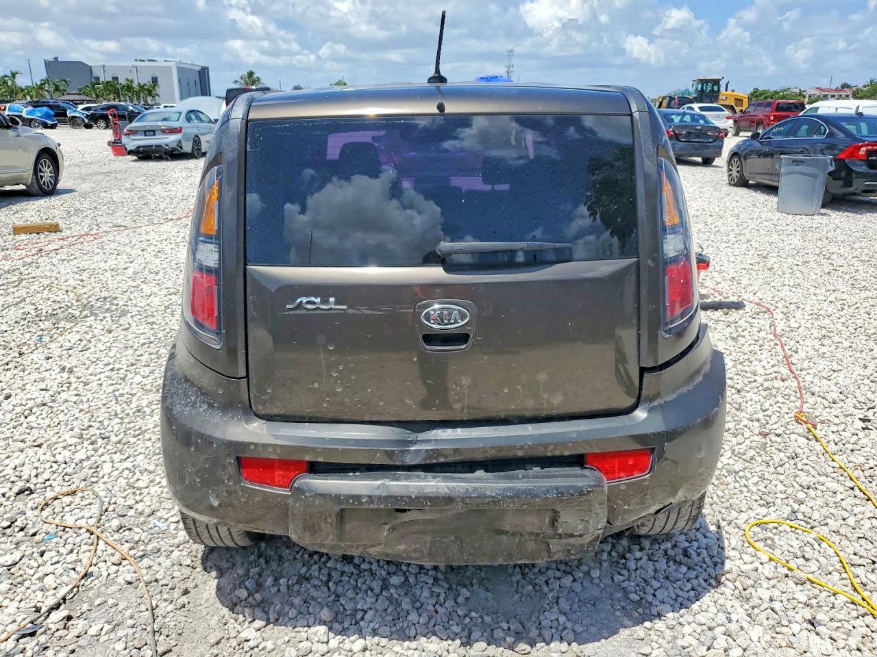 KNDJT2A21B7314077 · 2011 KIA SOUL · 6/12