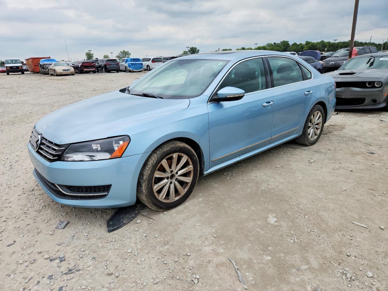 2012 VOLKSWAGEN PASSAT