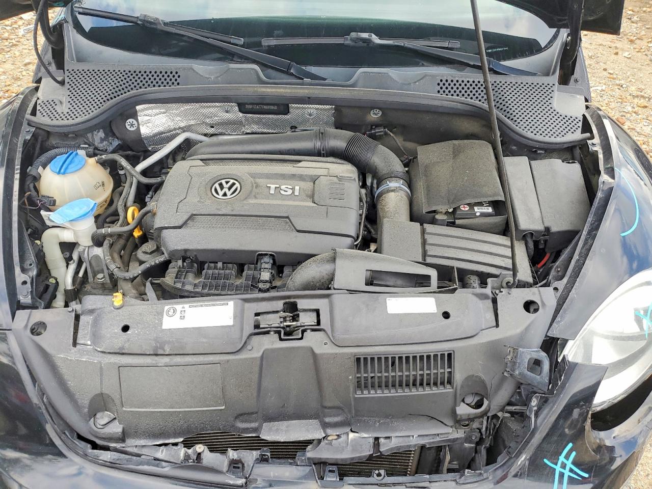 3VWF17AT7FM631842 · 2015 VOLKSWAGEN BEETLE · 11/12