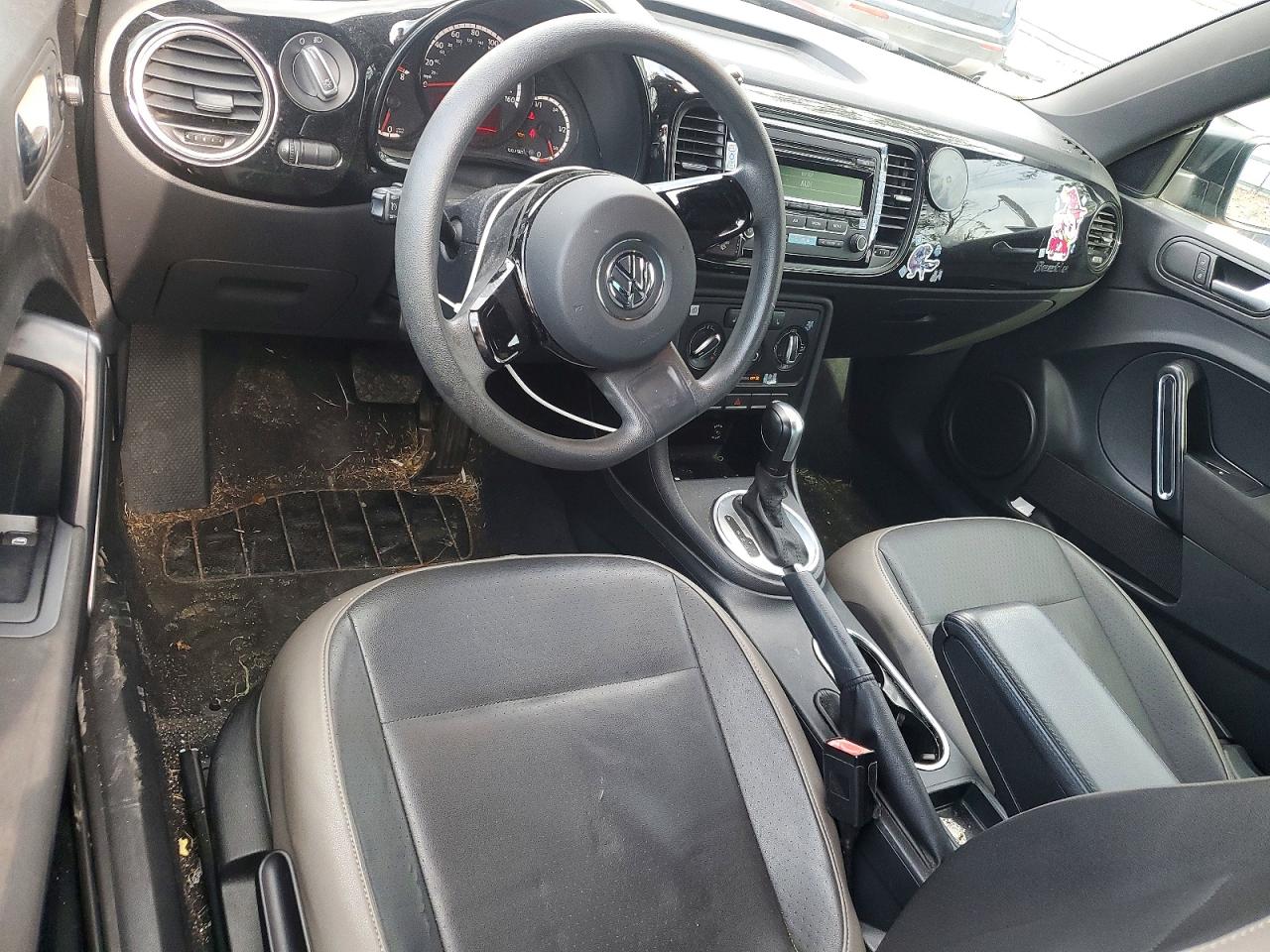 3VWF17AT7FM631842 · 2015 VOLKSWAGEN BEETLE · 8/12